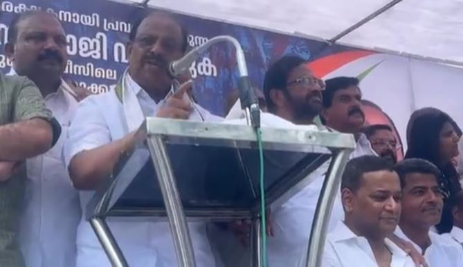 യൂത്ത് കോണ്‍ഗ്രസ് മാര്‍ച്ചില്‍ സംഘര്‍ഷം; ജലപീരങ്കി
