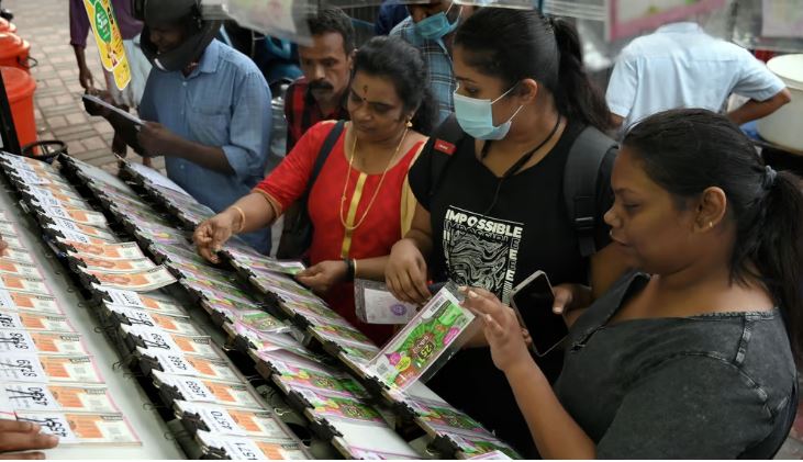 ഓണം ബംബര്‍ ലോട്ടറി വിൽപ്പന റെക്കോർഡ് വേ​ഗത്തിൽ