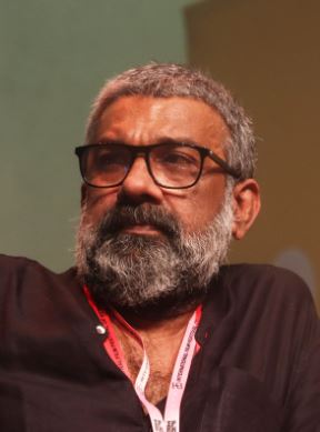 അസുഖബാധിതനായി ചികിത്സയിൽ, അറസ്റ്റ് തടയണം; ഹർജിയുമായി രഞ്ജിത്ത്