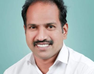 കരവാരം പഞ്ചായത്ത് പ്രസിഡന്റ് വി. ഷിബുലാലിനെതിരെ എൽ ഡി എഫ് അംഗങ്ങൾ കിളിമാനൂർ ബ്ലോക്ക് പഞ്ചായത്ത് സെക്രട്ടറിക്ക് അവിശ്വാസ പ്രമേയത്തിന് നോട്ടീസ് നൽകി