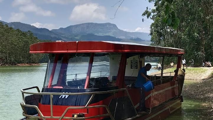 മാട്ടുപ്പെട്ടിയില്‍ ഉല്ലാസയാത്രയ്ക്കായി ഇനി സോളാര്‍ ബോട്ടും; ഒരേ സമയം 30 പേര്‍ക്ക് സഞ്ചരിക്കാം