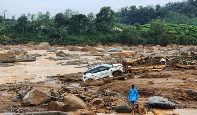 വയനാടിന് കേന്ദ്രസഹായം: രണ്ടാഴ്ചയ്ക്കകം മറുപടി നൽകണം; കേന്ദ്രത്തോട് ഹൈക്കോടതി