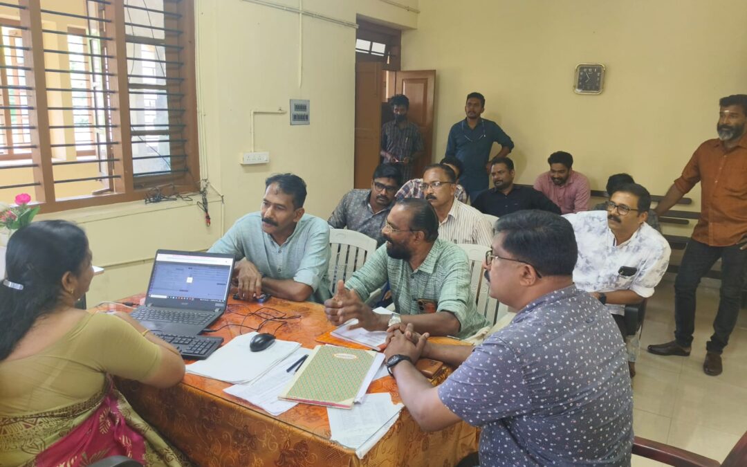 കേരള എൻ ജി ഒ അസോസിയേഷൻ ആറ്റിങ്ങൽ ബ്രാഞ്ചിന്റെ നേതൃത്വത്തിൽ ഡി ഇ ഒ ഓഫീസ് ഉപരോധിച്ചു