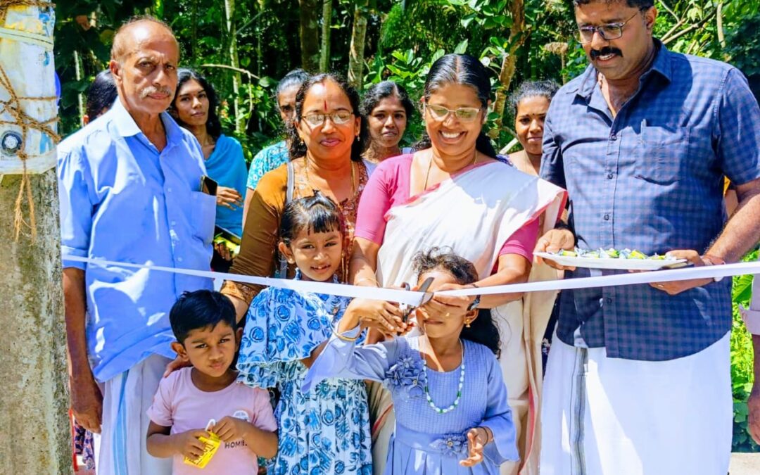 നഗരസഭ അമ്പലമുക്ക് പതിമൂന്നാം വാർഡിലെ നടപ്പാതയുടെ നവീകരണ പ്രവർത്തനങ്ങളുടെ ആദ്യഘട്ട ഉദ്ഘാടനം നടന്നു