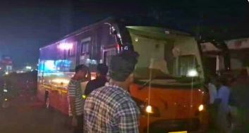 കാരവനിൽ മരിച്ച നിലയിൽ കണ്ടെത്തിയ രണ്ട് പേരുടെ മൃതദേഹങ്ങൾ ഇന്ന് പോസ്റ്റ്‌മോർട്ടം ചെയ്യും