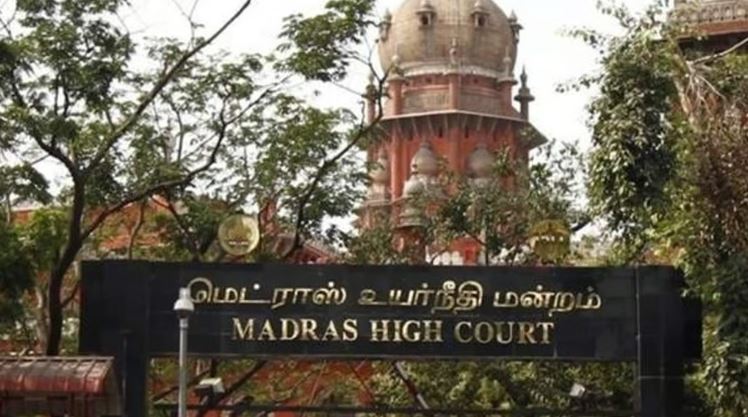 ‘അഭിപ്രായ സ്വാതന്ത്ര്യം വിലക്കാനാവില്ല’; സിനിമ റിവ്യൂ തടയണമെന്ന നിർമാതാക്കളുടെ ഹർജിയില്‍ ഇടക്കാല ഉത്തരവില്ല