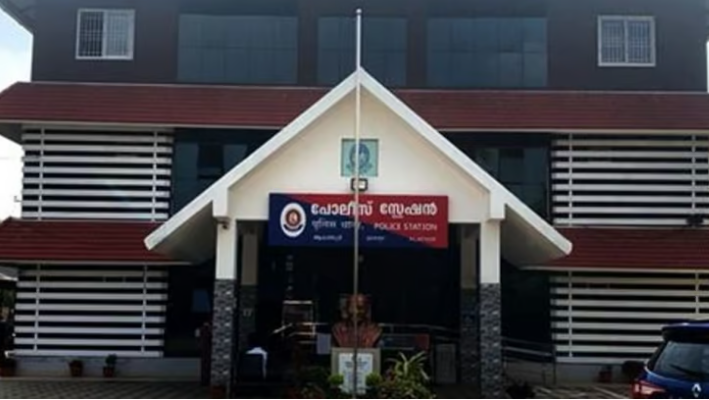 രാജ്യത്തെ ഏറ്റവും മികച്ച അഞ്ചാമത്തെ പൊലീസ് സ്റ്റേഷന്‍; നേട്ടം കൈവരിച്ച് ആലത്തൂര്‍ പൊലീസ് സ്റ്റേഷന്‍