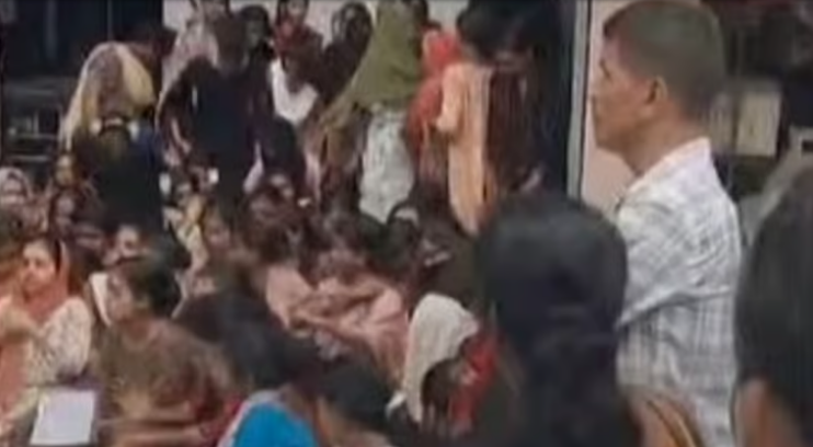 ഹോസ്റ്റല്‍ വാര്‍ഡനുമായുള്ള പ്രശ്‌നം; നഴ്‌സിങ് വിദ്യാര്‍ഥി ആത്മഹത്യയ്ക്ക് ശ്രമിച്ചു, പ്രതിഷേധം