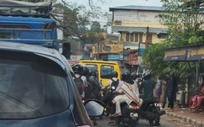 ആംബുലൻസിൽ ഉള്ളത് കുടുംബാംഗമാണെന്നുകൂടി ചിന്തിച്ചാൽ നന്ന്!; ക്ഷമ രക്ഷിക്കുന്നത് ഒരു വിലപ്പെട്ട ജീവനാകാം, മുന്നറിയിപ്പ്
