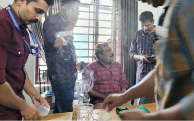പണം സോക്‌സിനുള്ളില്‍; കൈക്കൂലി വാങ്ങുന്നതിനിടെ വില്ലേജ് ഓഫീസര്‍ പിടിയില്‍