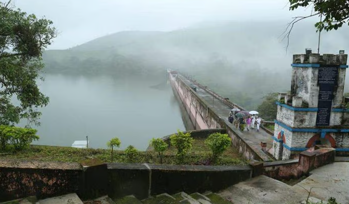 മുല്ലപ്പെരിയാർ അണക്കെട്ടിന്റെ സുരക്ഷയ്ക്ക് എന്തുചെയ്തു?: കേന്ദ്ര സർക്കാരിന് സുപ്രീം കോടതി നോട്ടീസ്