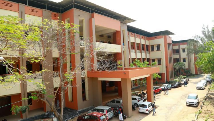 കൊല്ലം ശ്രീ നാരായണ കോളജിലെ ഗണിത വിഭാഗം 75ന്റെ നിറവില്‍; ജനുവരി 12ന് മഹാസംഗമം