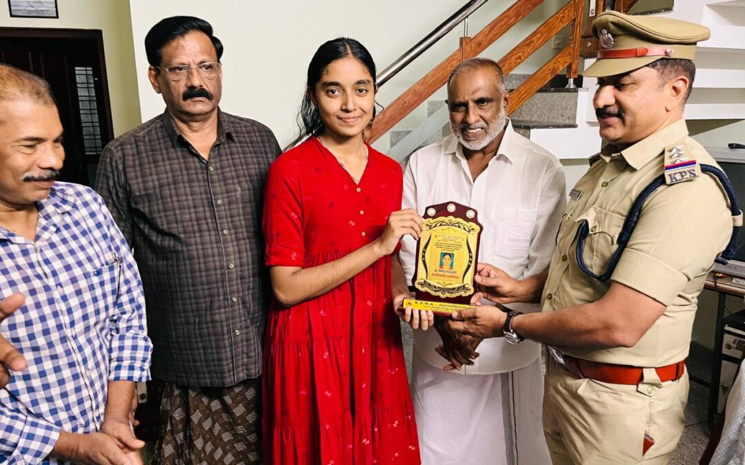 സ്കൂൾ കലോത്സവത്തിൽ ഹിന്ദി ഉപന്യാസ മത്സരത്തിൽ തുടർച്ചയായി മൂന്നാം തവണയും എ ഗ്രേഡ് നേടി അനന്യ ഗോപു