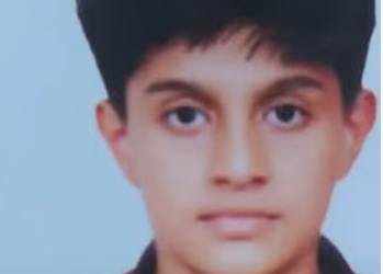 തിരുവനന്തപുരത്ത് ഒൻപതാം ക്ലാസ് വിദ്യാര്‍ഥി വീട്ടിൽ മരിച്ച നിലയില്‍; കഴുത്തിന്റെ ഒരു ഭാഗത്ത് മുറിവ്