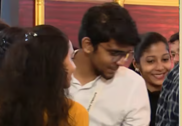 തേനീച്ചക്കുത്തുകൊണ്ടത് ആ ‘സുന്ദരന്‍’ സബ് കലക്ടര്‍ക്ക്; മാസങ്ങള്‍ക്ക് മുമ്പ് കേരളം തെരഞ്ഞ ആല്‍ഫ്രഡ്
