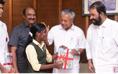 ഒമ്പതിലെ പരീക്ഷ തീരും മുന്‍പേ പത്താം ക്ലാസിലെ പാഠപുസ്തകങ്ങള്‍ വിദ്യാര്‍ഥികളിലേയ്ക്ക്; ചരിത്രനേട്ടമെന്ന് ശിവന്‍കുട്ടി