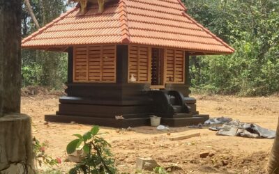 കൊല്ലമ്പുഴ തോട്ടവാരം കുറുവറത്തുകാവ് അനന്തനാഗക്ഷേത്രത്തിലെ പ്രതിഷ്ഠ മഹോത്സവം ഇന്ന് മുതൽ