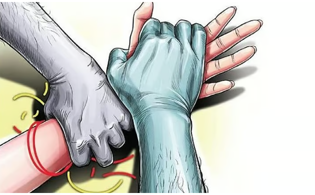 ‘ഐസിയുവില്‍ കഴിയുന്നതിനിടെ ബലാത്സംഗത്തിന് ഇരയായി’; എയര്‍ഹോസ്റ്റസിന്റെ പരാതി, അന്വേഷണം