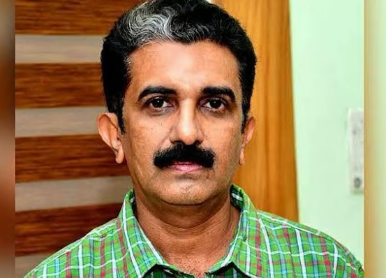 നവീന്‍ ബാബുവിന്റെ മരണം: സിബിഐ അന്വേഷണം ആവശ്യപ്പെട്ട് കുടുംബം സുപ്രീംകോടതിയില്‍