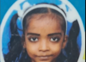 കല്ലമ്പലം നാവായിക്കുളത്ത് മരം ഒടിഞ്ഞ് ദേഹത്ത് വീണ്‌ 8 വയസുകാരിയ്ക്ക് ദാരുണാന്ത്യം; അപകടം സഹോദരനെ രക്ഷിക്കുന്നതിനിടെ