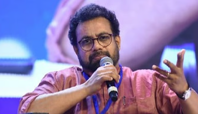 കേന്ദ്രസര്‍ക്കാരിന്റെ ക്ഷണം ലഭിച്ചെന്ന് ബ്രിട്ടാസ്; നയതന്ത്ര നീക്കവുമായി സഹകരിക്കും