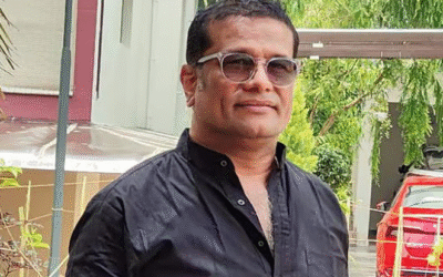 ‘സ്വരാജുകളല്ലാത്ത കള്ള നാണയങ്ങൾ ഉറക്കം കിട്ടാതെ ശയന പ്രദക്ഷിണം നടത്തും, ജയ് മോദിജി…’
