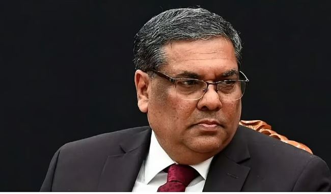 ചീഫ് ജസ്റ്റിസ് സഞ്ജീവ് ഖന്ന ഇന്ന് പടിയിറങ്ങും; ജസ്റ്റിസ് ബി ആര്‍ ഗവായ് നാളെ ചുമതലയേല്‍ക്കും