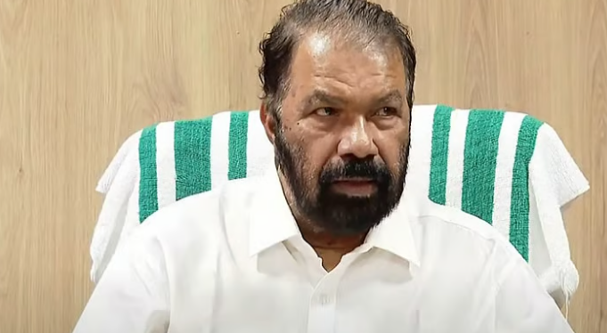 എതിര്‍പ്പ് ഭൂരിപക്ഷ വര്‍ഗീയതയ്ക്ക് വളംവെക്കും; സൂബ നൃത്തവുമായി മുന്നോട്ടെന്ന് വി ശിവന്‍കുട്ടി