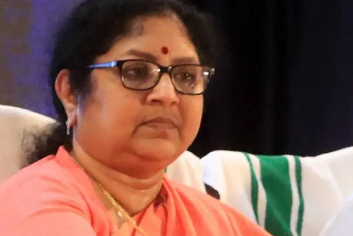 ‘സൂംബ ഡാന്‍സില്‍ എന്താണ് തെറ്റ്? കാലത്തിന് അനുസരിച്ച് മാറി ചിന്തിക്കാന്‍ എല്ലാവരും തയ്യാറാകണം’