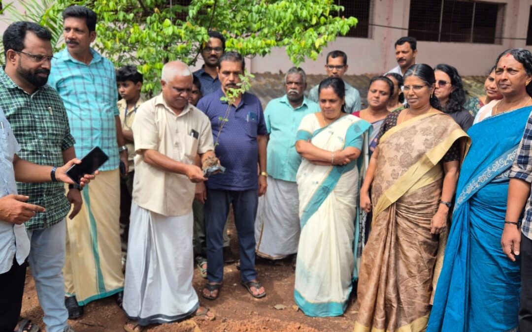 പരിസ്ഥിതി ദിനത്തോടനുബന്ധിച്ച് ഔഷധചെടി നടിലും ജില്ലാതല ഉദ്ഘാടനവും ആറ്റിങ്ങൽ ബോയ്സ് സ്കൂളിൽ നടന്നു
