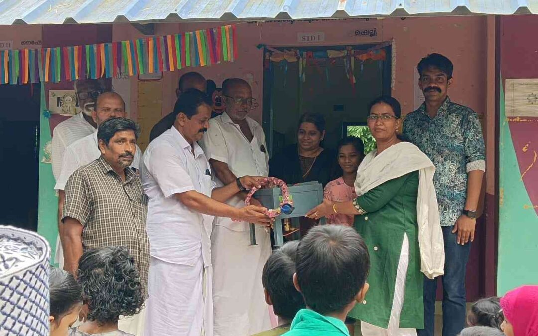 എസ്.ഡി.പി.ഐ മാമം ബ്രാഞ്ച് കമ്മിറ്റിയുടെ നേതൃത്വത്തിൽ സ്കൂളിന് ഗ്യാസ് അടുപ്പ് സംഭാവന ചെയ്തു