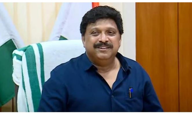 ‘ഡ്രൈവര്‍ മഹാന്‍ ആണെങ്കില്‍ ക്ഷമ ചോദിച്ചേക്കാം, സര്‍ക്കസ് കാണിച്ചിട്ട് സൈഡ് പറയാന്‍ കുറേപ്പേര്‍’