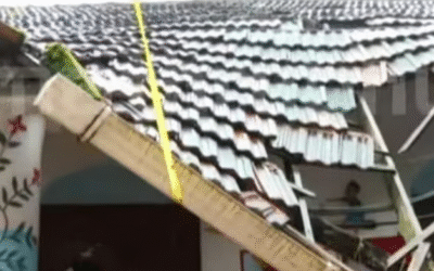 ശക്തമായ മഴയില്‍ സ്‌കൂളിന്റെ മേല്‍ക്കൂര തകര്‍ന്നുവീണു; അവധി ദിനമായതിനാല്‍ ഒഴിവായത് വന്‍ ദുരന്തം