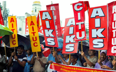 ദേശീയ പണിമുടക്ക് തുടരുന്നു, കേരളത്തിലും ഡയസ്‌നോണ്‍, പരീക്ഷകള്‍ മാറ്റി