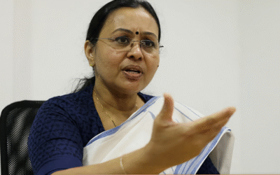 രണ്ടു മാസമായി ശമ്പളമില്ല, മന്ത്രിക്കുമുന്നില്‍ പരാതിയും പ്രതിഷേധവും; താല്‍ക്കാലിക ജീവനക്കാര്‍ക്കെതിരെ കേസ്