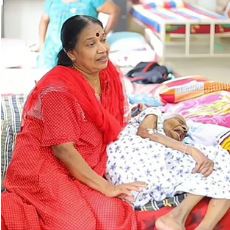 ‘അമ്മയെ ഓച്ചിറയിലോ ഗുരുവായൂരോ കൊണ്ടുപോയി കളയണമെന്ന് ഭർത്താവ്, സഹിക്കാനായില്ല’; വീട് വിട്ട് നടി ലൗലി