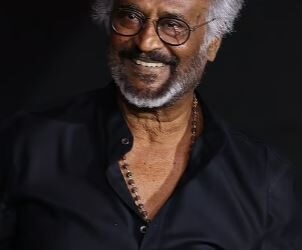 രജനികാന്തിന്റെ 50 വർഷങ്ങൾ; 5,500 ഫോട്ടോകൾ കൊണ്ട് ക്ഷേത്രം അലങ്കരിച്ച് ആരാധകൻ