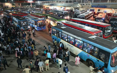 കര്‍ണാടകയില്‍ കെഎസ്ആര്‍ടിസി ജീവനക്കാരുടെ അനിശ്ചിതകാല സമരം, വലഞ്ഞ് യാത്രക്കാര്‍