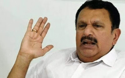 ‘വോട്ടെണ്ണല്‍ ദിനം തൃശൂരില്‍ നില്‍ക്കേണ്ടെന്ന് അമിത് ഷാ സുരേഷ് ഗോപിയോടു പറഞ്ഞു, വെളിപ്പെടുത്തിയത് സിനിമാ നിര്‍മാതാവ്’