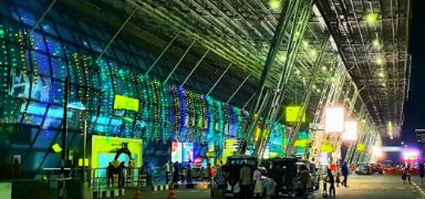 സ്വര്‍ണക്കടത്ത് കേസിലെ പ്രതിയായ കസ്റ്റംസ് ഓഫീസറെ സര്‍വീസില്‍ നിന്ന് പുറത്താക്കി