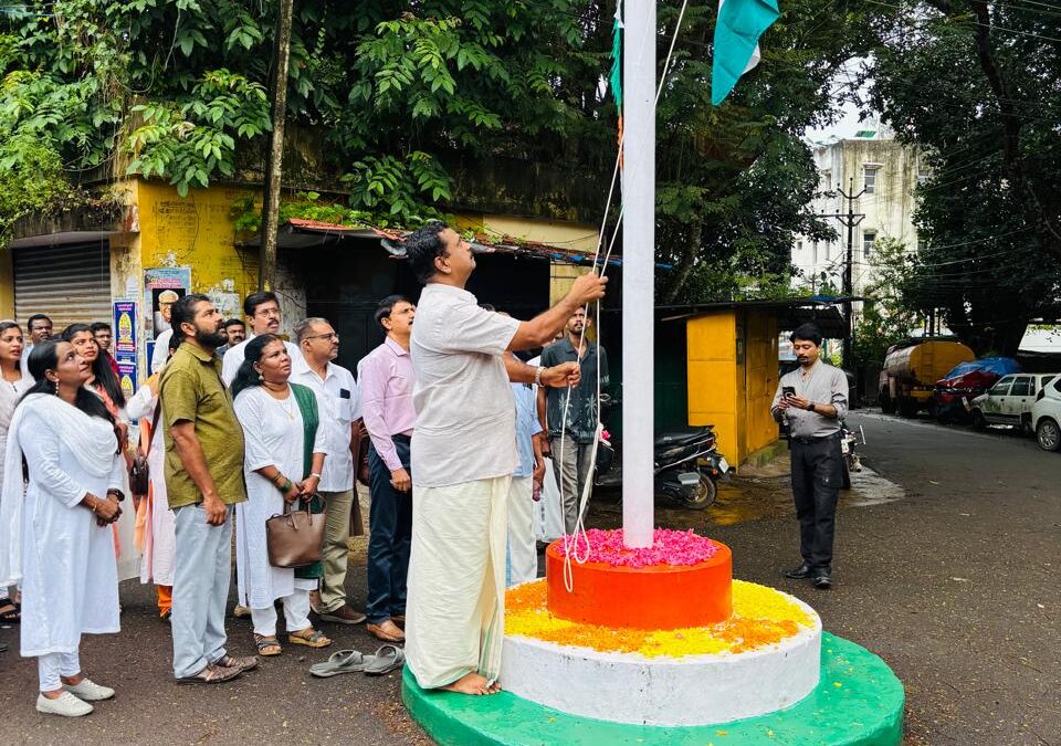 സ്വാതന്ത്യദിനാഘോഷ പരിപാടികൾ സംഘടിപ്പിച്ച് ആറ്റിങ്ങൽ ബാർ അസോസിയേഷൻ