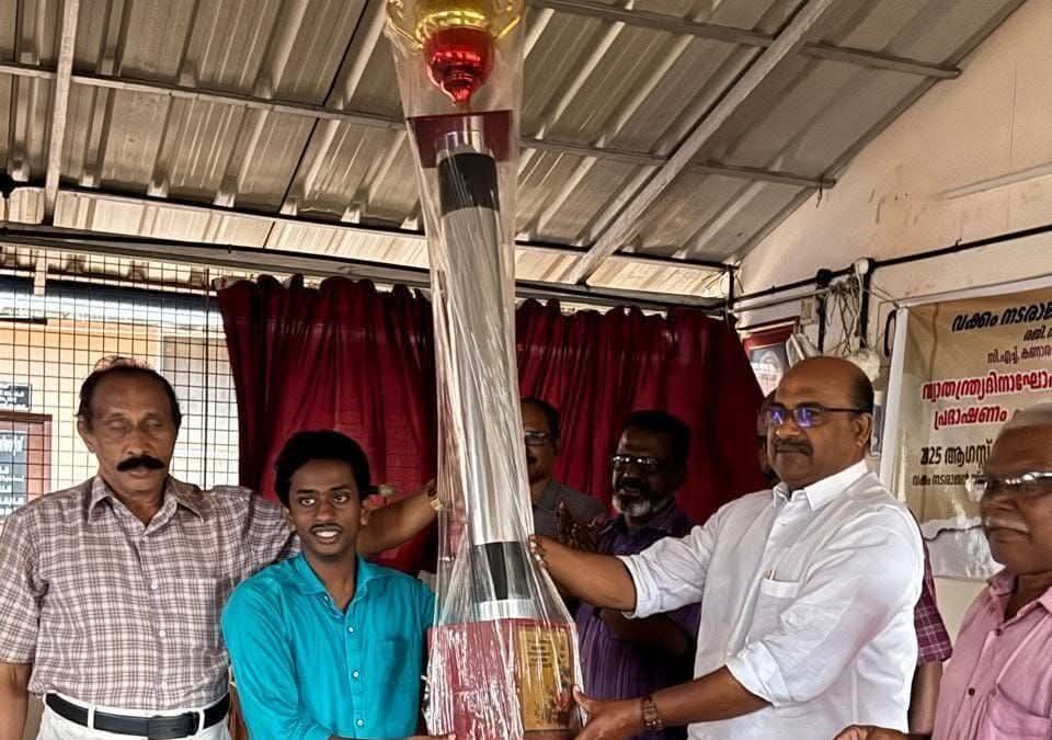 വക്കം നടരാജൻ സ്മാരക ഗ്രന്ഥശാലയുടെ ആഭിമുഖ്യത്തിൽ സ്വാതന്ത്ര്യദിനാഘോഷവും പ്രശ്നോത്തരി മത്സരവും സംഘടിപ്പിച്ചു