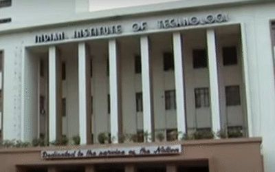 ‘ആ വേര്‍തിരിവ് വേണ്ട’, ഹോസ്റ്റല്‍ ഡൈനിങ് ഹാളില്‍ വെജ് – നോണ്‍ വെജ് സീറ്റുകള്‍ അനുവദിക്കില്ലെന്ന് ഖരഗ്പൂര്‍ ഐഐടി