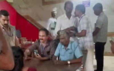 കളിമണ്‍പാത്ര നിര്‍മ്മാണ വികസന കോര്‍പ്പറേഷന്‍ ചെയര്‍മാന്‍ അറസ്റ്റില്‍