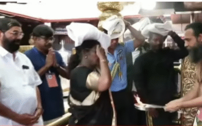 ഇരുമുടിക്കെട്ടുമായി പതിനെട്ടാം പടി കയറി രാഷ്ട്രപതി സന്നിധാനത്ത്: പൂര്‍ണകുംഭം നല്‍കി സ്വീകരിച്ചു