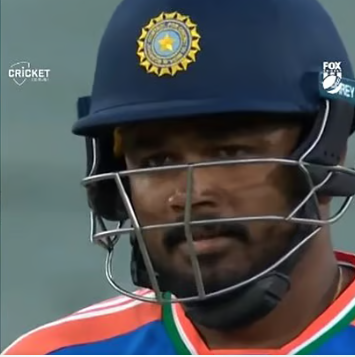 മൂന്നാം നമ്പരില് ഇറങ്ങി, ആരാധകരെ നിരാശരാക്കി സഞ്ജു; ഇന്ത്യയ്ക്ക് ബാറ്റിങ് തകര്ച്ച
