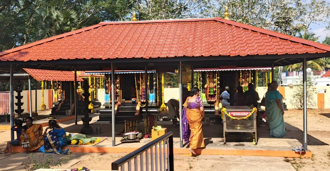 കരിച്ചയിൽ തുമ്പിക്കോട്ടുകോണം മാടൻനട ദേവീക്ഷേത്രത്തിലെ ആയില്യം ഊട്ട് നാളെ രാവിലെ 10 മണിക്ക്