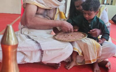 ആറ്റിങ്ങൽ വീരളം ക്ഷേത്രത്തിൽ ഡോ.പി രാധാകൃഷ്ണൻ നായർ കുരുന്നുകളെ ആദ്യാക്ഷരം കുറിപ്പിച്ചു