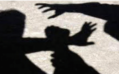 ഓര്ഡര് നല്കിയ ഭക്ഷണം വൈകിയത് ചോദ്യം ചെയ്തു; മൂന്നാറില് വിനോദ സഞ്ചാരിയെ ചട്ടുകംകൊണ്ട് അടിച്ചു