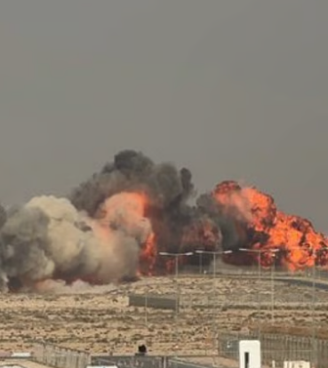 ഇന്ത്യന്‍ യുദ്ധവിമാനം തേജസ് തകര്‍ന്നു വീണു; പൈലറ്റിന് വീരമൃത്യു; അപകടം ദുബൈ എയര്‍ഷോയ്ക്കിടെ